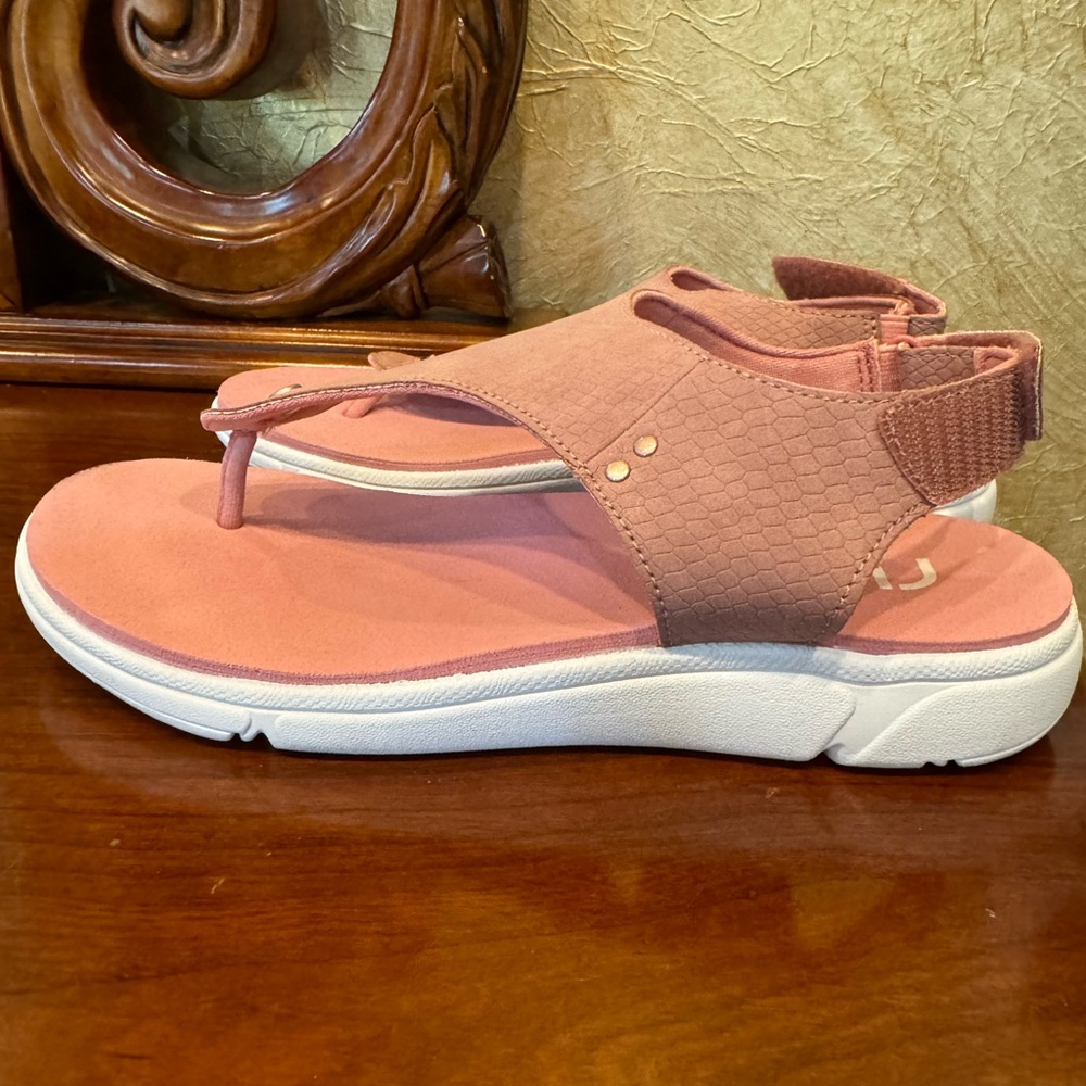 Ryka sandals with arch support size 7